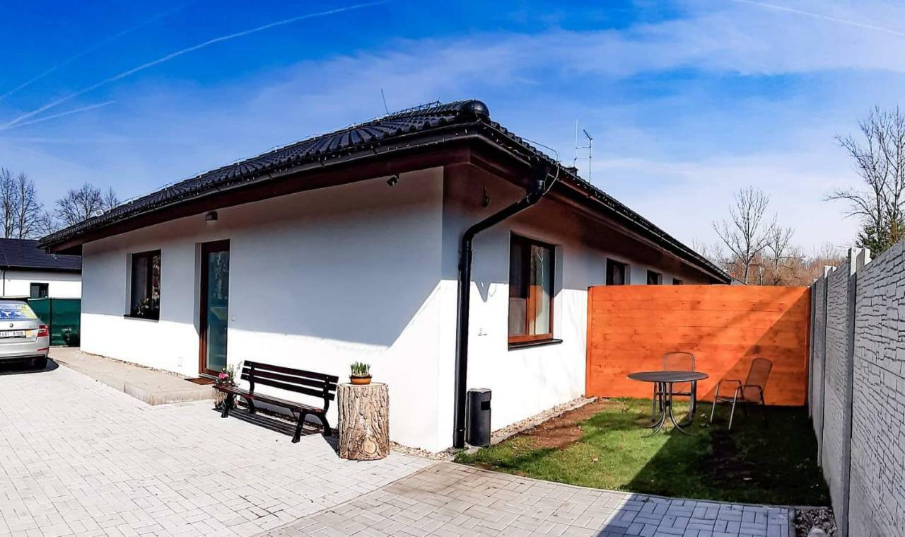 Apartmán Esser Milovice  Exterior foto